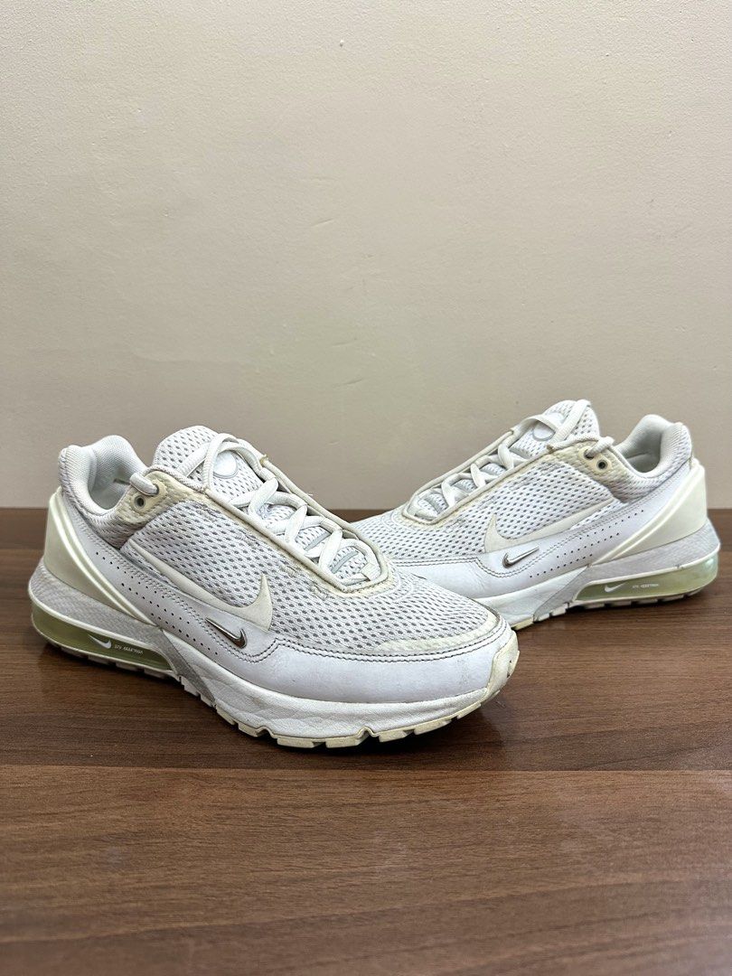 Original Nike Air Max Pulse (Category: Sneakers) located in Manila. Submitted by itsaladean (Listing ID 1462871862, Image 1). Description: Original Nike Air Max Pulse Slightly Used US 8 Men Issue: A bit of yellowing sa sole But overall still in good condition RFS: Decluttering - White Nike Air Max sneakers - Breathable mesh upper - Visible air cushioning in the sole - Plenty of life remaining.