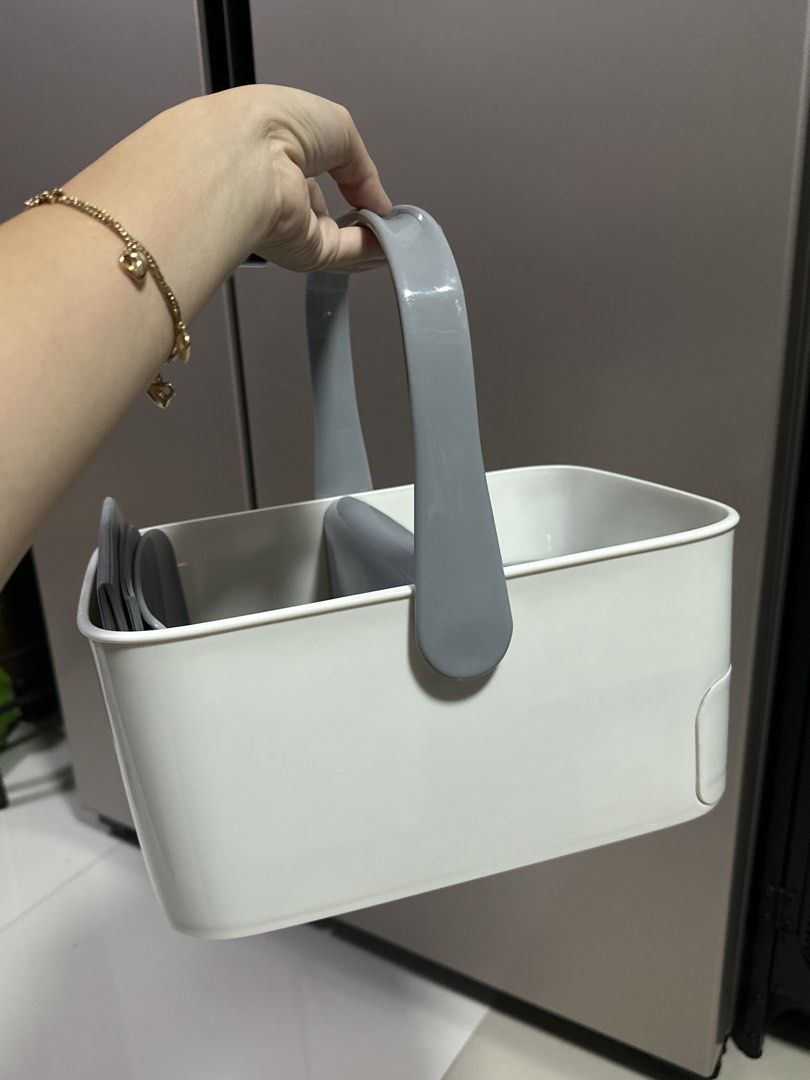 OXO Good Grips Compact Caddy with Lid (Category: Storage Boxes & Baskets) located in Davao. Submitted by anniamor (Listing ID 1462835305, Image 2). Description: Good as new! Natambak lang talaga 😭 Price is negotiable.