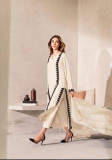 (Category: ) located in . Submitted by jr.fashion. (Listing ID 1462705921, Image 1). Description: .