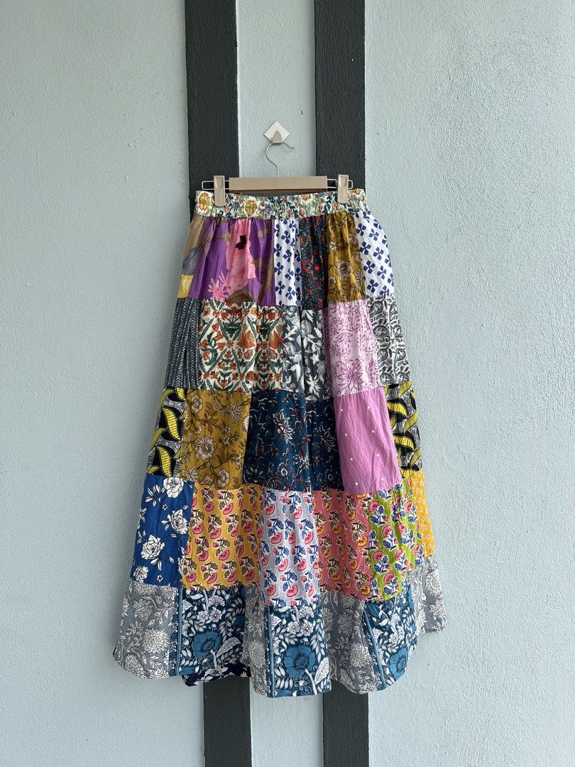 Patchwork Skirt (Category: Skirts) located in Kota Tinggi. Submitted by shazlinmh (Listing ID 1462846033, Image 2). Description: Free shipping thru rumah oyen Material: Cotton, linen, rayon Size on tag: Colour: Multicolour ‼️Defect: The lining is poorly stitched 📏Measurement: Waist: 26-40” Hips: 44-50” Length: 36.5/37” .