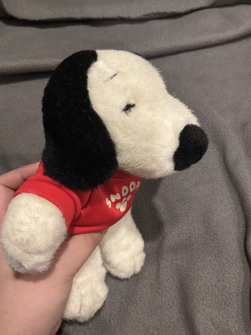 Peanuts Snoopy with Red Shirt (Category: Western Merchandise) located in Marikina City. Submitted by glimmr.ph (Listing ID 1462847829, Image 2). Description: .