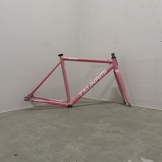 (Category: ) located in . Submitted by tianbikes.sg (Listing ID 1462820471, Image 1). Description: .