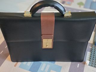 （分類：）位於 。 由 kls2ndhand 提交（商品編號 1462815051，圖片 1）。簡介： 。