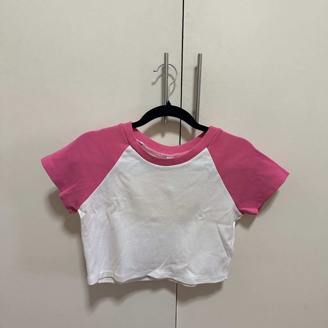 Pink and White Raglan Crop Top (Category: Shirts) located in Quezon City. Submitted by danalou (Listing ID 1462783654, Image 1). Description: - size semi medium-medium (large on tag) - no flaws - barely used.
