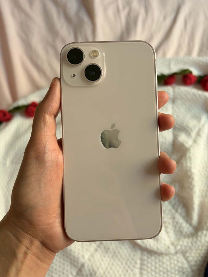 Pink Iphone 13 128gb hk variant (Category: iPhone 13 Series) located in Paranaque City. Submitted by colsness (Listing ID 1462815524, Image 3). Description: Selling my iphone 13 pink All casing and charger will be included. Hk variant. Means dual sim slot. Esim not available Date of arrival OCT 25 Cash only. Meetup only SM NORTH, TRINOMA, SM SUCAT, jaka plaza paranaque.