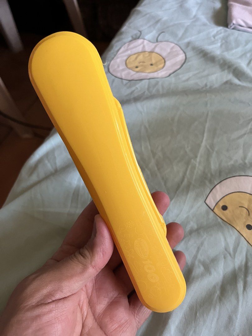 Plastic spoon and fork w case box (set) (Category: Dinnerware & Cutlery) located in Paranaque City. Submitted by bonsaiart (Listing ID 1462705566, Image 3). Description: Brandnew Available : 8 sets 45 per set (fixed) +sf Payment via paymaya/ gcash No to meetup No to cop / cod Shipping via j&t only No breaking of set or bundle.