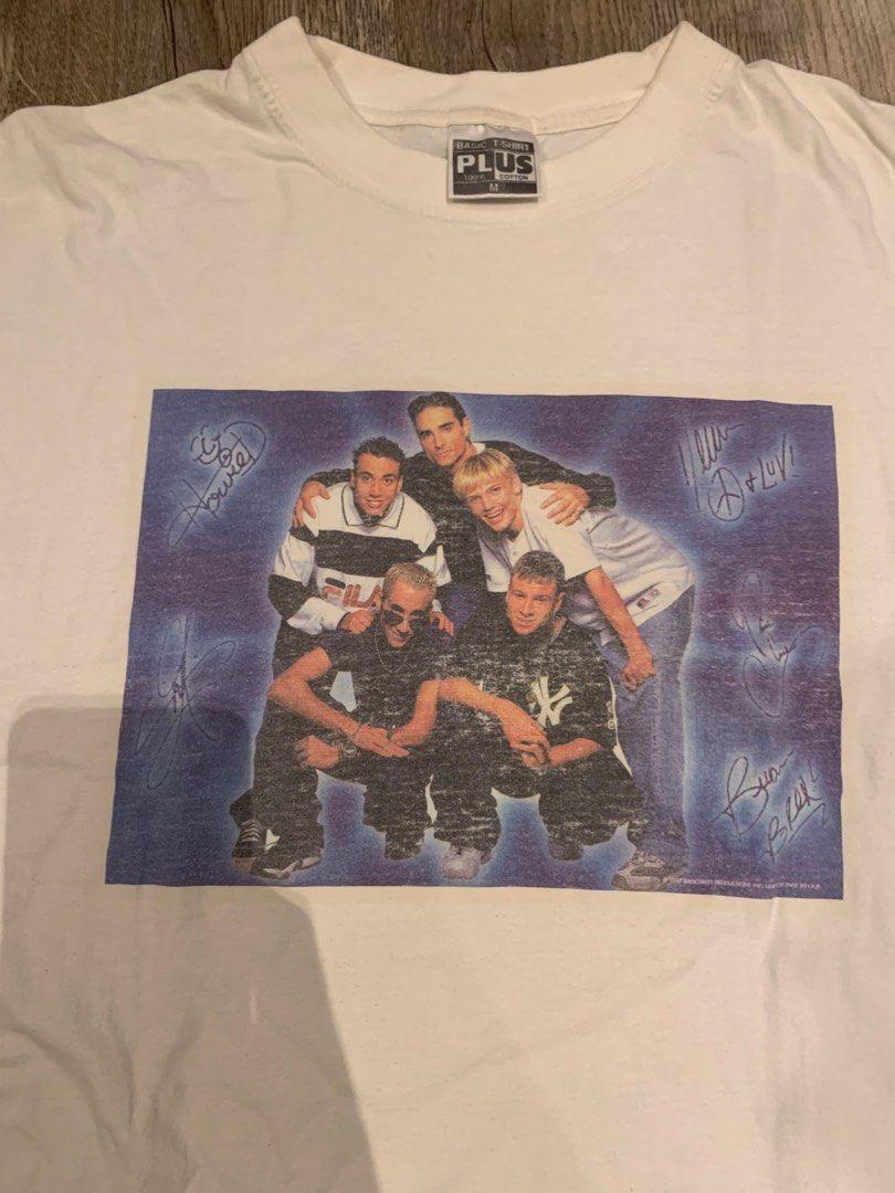 PLUS Basic T-Shirt White Size M - Boy Band Graphic Print (Category: Tshirts & Polo Shirts ) located in Manila. Submitted by vintaurafindsco. (Listing ID 1462745775, Image 1). Description: 21x29.