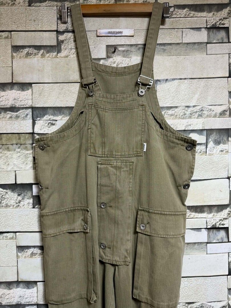 PMGO USN BIB OVERALL UTILITY WORKWEAR HERRINGBONE (Category: Coats, Jackets and Outerwear) located in Santa Rosa. Submitted by alejon007 (Listing ID 1462821580, Image 3). Description: PMGO USN BIB OVERALL UTILITY WORKWEAR HERRINGBONE 100% Legit Good condition No issues Size fit medium to large PRIC 1⃣2⃣8⃣0⃣ PM.