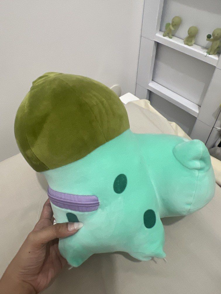 Pokemon ditto reversible transforming bulbasaur plushie (Category: Plushies & Soft Toys) located in Cavite. Submitted by chocolat.meilleure (Listing ID 1462808010, Image 2). Description: Reversible with zipper ditto and bulbasaur plushie.