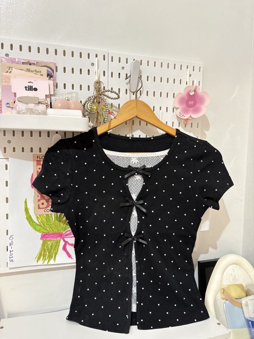 Polka Black Top (Category: Blouses) located in Dasmarinas. Submitted by ellemrxi (Listing ID 1462857907, Image 1). Description: .