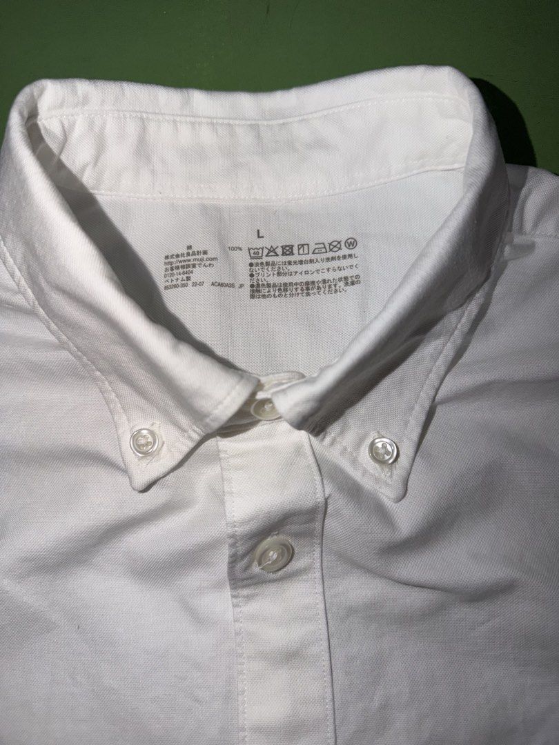 Polo Longsleeve (Category: Formal Shirts) located in Pasig City. Submitted by reyeslarry11740 (Listing ID 1462722965, Image 1). Description: For Sale Muji Polo Longsleeve Cotton Men White Size Large 22.7w x 29L 30.5L Back Good as new No issue 450 plus ship only Payment 1st Pasig city .