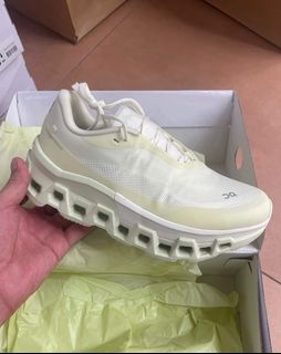 （分類：）位於 。 由 sneakerssssssssssss 提交（商品編號 1462695697，圖片 1）。簡介： 。