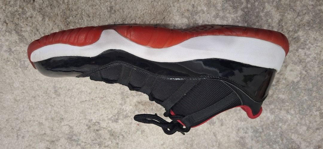 Pre loved for sale (Category: Sneakers) located in Caloocan City. Submitted by sogoeverywhere21 (Listing ID 1462770688, Image 2). Description: All slightly used .
