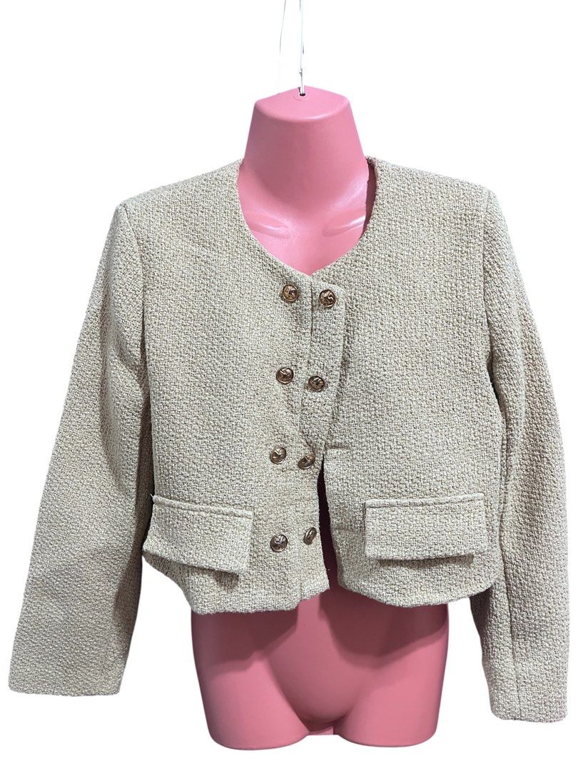 Preloved branded blouses (Category: Blouses) located in Taguig. Submitted by collectionsbykhrisna (Listing ID 1462859745, Image 2). Description: Each Blouse at 50 pesos.