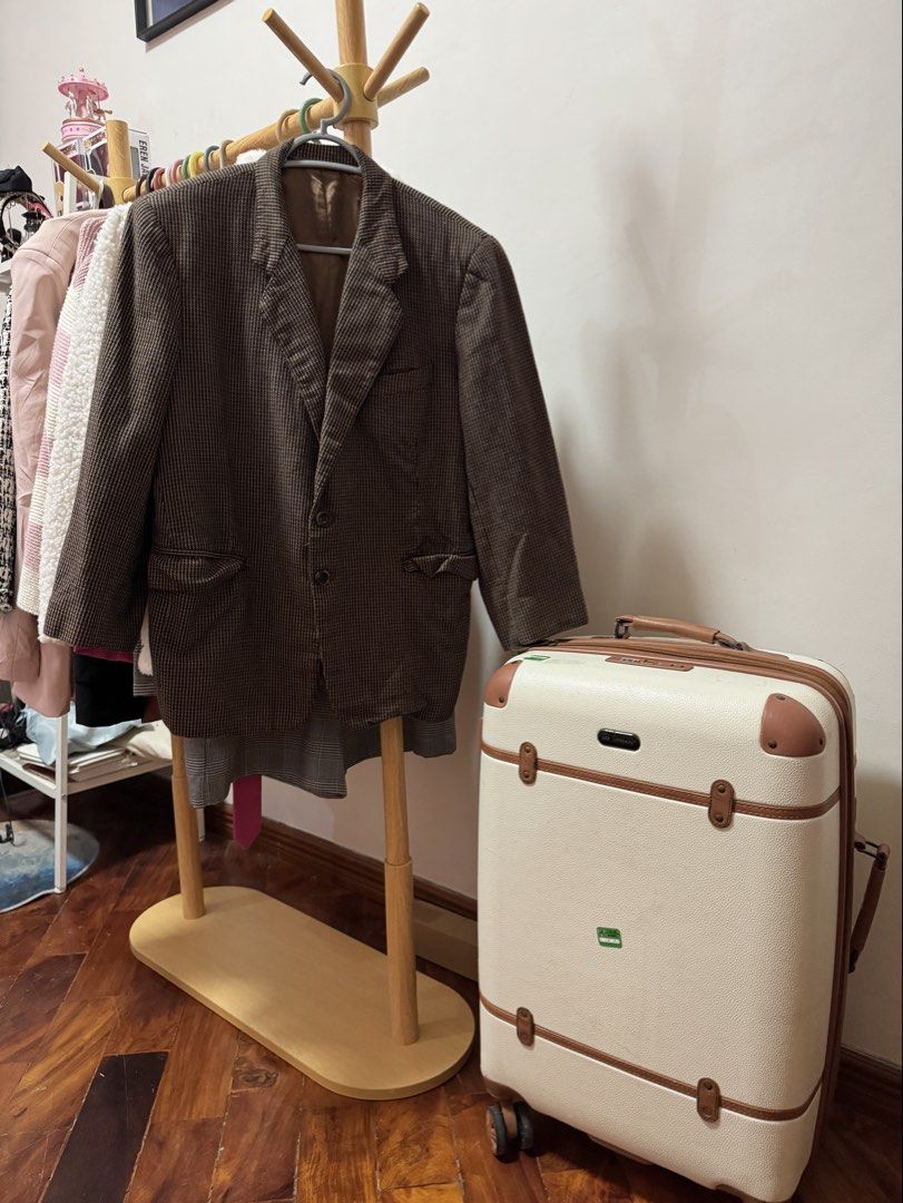 Premium Brown Tweed Blazer Jacket (Category: Coats, Jackets and Outerwear) located in Manila. Submitted by aussiegirl2027 (Listing ID 1462874537, Image 1). Description: **Buy 2 get 1 free promo** - Classic brown tweed blazer - Subtle pinstripe pattern - Two-button closure - Two front pockets - Fully lined interior - Versatile for smart casual or formal occasions - Sharp and stylish look.