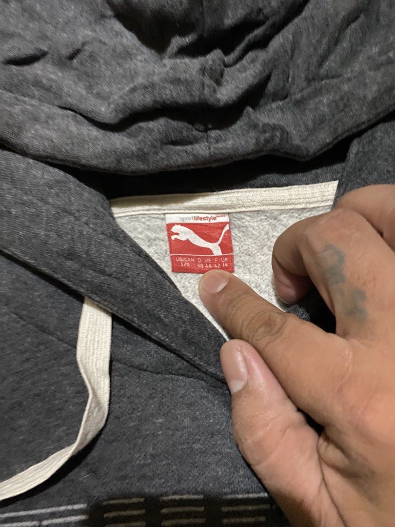Puma jackets (Category: Coats, Jackets and Outerwear) located in Malaybalay. Submitted by marjurielo67547 (Listing ID 1462750678, Image 2). Description: .