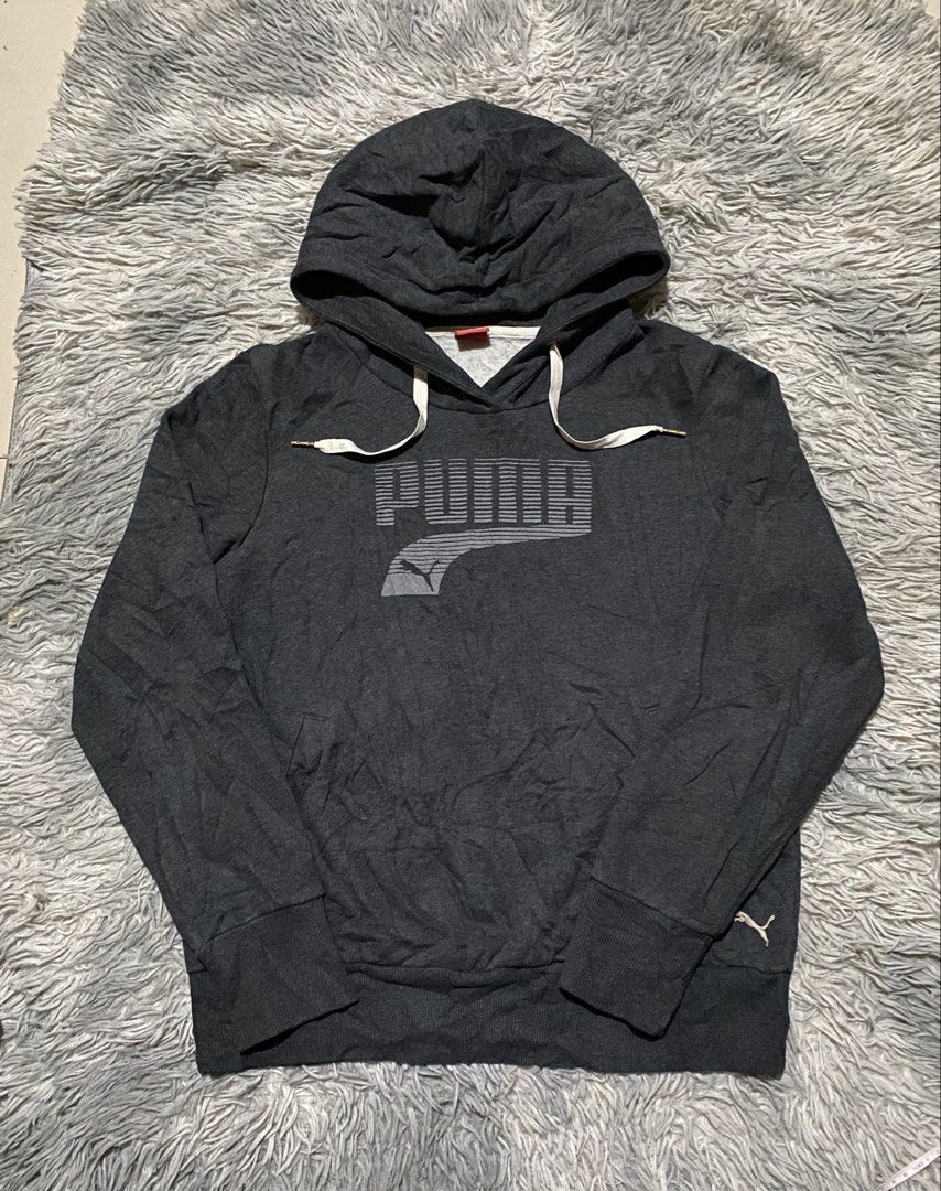 Puma jackets (Category: Coats, Jackets and Outerwear) located in Malaybalay. Submitted by marjurielo67547 (Listing ID 1462750678, Image 1). Description: .