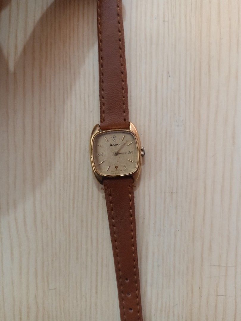 Rado vintage winding (Category: Women's Watches) located in Las Pinas. Submitted by quick_deals_great_finds2 (Listing ID 1462751184, Image 2). Description: Original vintage manual hand winding Small size 18mm Fully functional keeps time.