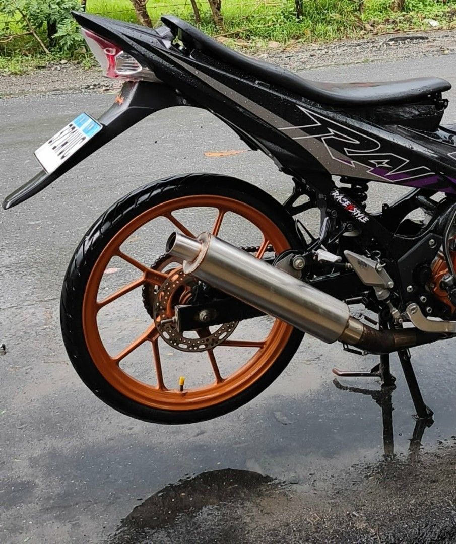 Raider Carb Stock Mags with Disk (Category: Tires & Rims) located in Manila. Submitted by ceian_120422 (Listing ID 1462703775, Image 1). Description: Raider Carb Stock Mags Good As New DISK INCLUDED Price is still Negotiable Shipping must be provided by the buyer..