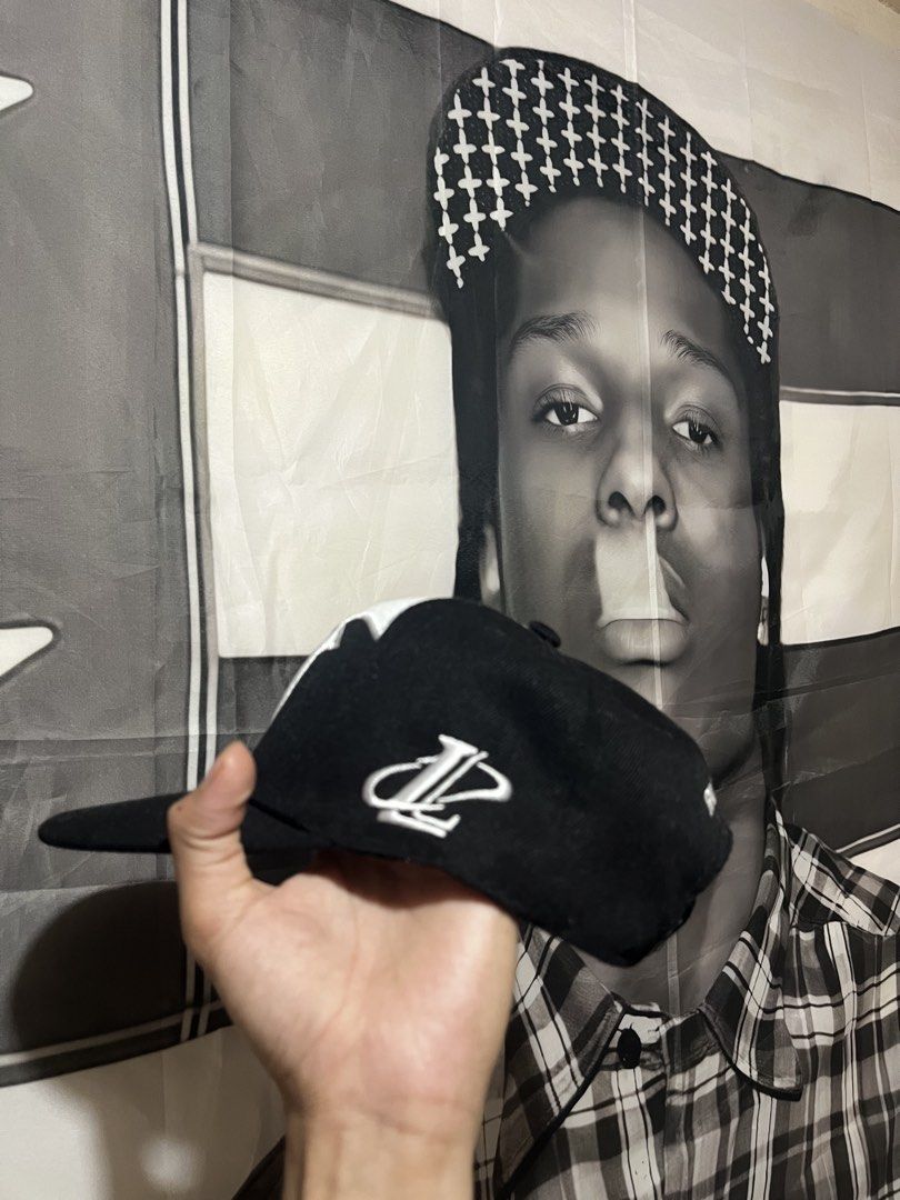 RAIDERS CAP (OFF ONLY) (Category: Caps & Hats) located in Manila. Submitted by kian_chavez (Listing ID 1462720356, Image 2). Description: .