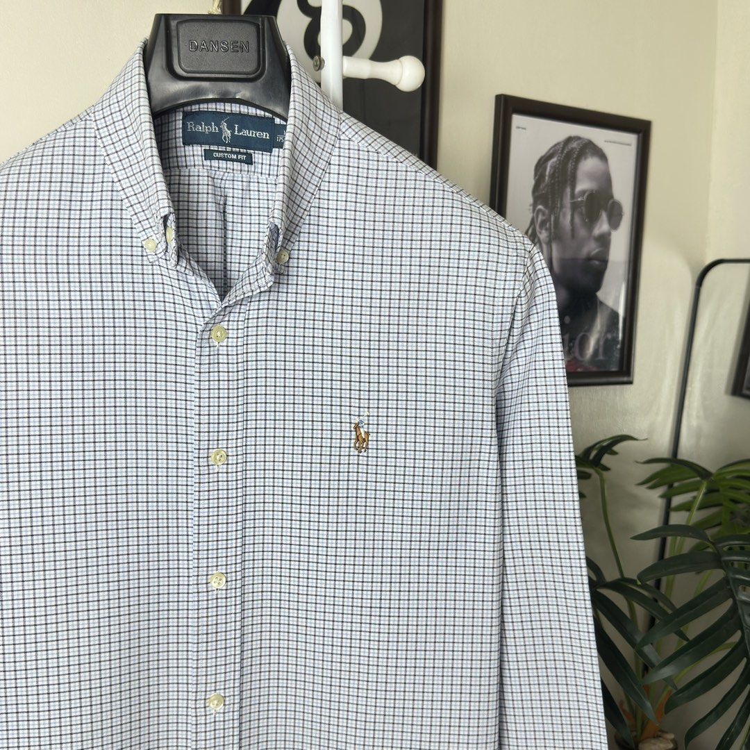 Ralph Lauren Buttondown Long Sleeve (Medium) (Category: Formal Shirts) located in Caloocan City. Submitted by polothreadsco (Listing ID 1462874229, Image 1). Description: RALPH LAUREN BUTTON DOWN LONG SLEEVE Size: Medium Width: 22" Length: 31" Condition: 10/10 Color rate: 10/10 Excellent Condition 100% Authentic / Original 2nd Hand No Issues Mine: 2700 NOTE: •Color may vary due to lighting •All items are second hand unless stated brandnew •Manage