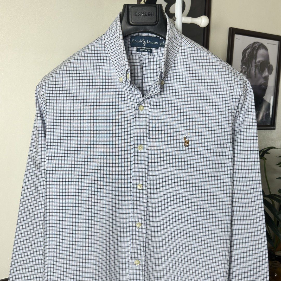 Ralph Lauren Buttondown Long Sleeve (Medium) (Category: Formal Shirts) located in Caloocan City. Submitted by polothreadsco (Listing ID 1462874229, Image 3). Description: RALPH LAUREN BUTTON DOWN LONG SLEEVE Size: Medium Width: 22" Length: 31" Condition: 10/10 Color rate: 10/10 Excellent Condition 100% Authentic / Original 2nd Hand No Issues Mine: 2700 NOTE: •Color may vary due to lighting •All items are second hand unless stated brandnew •Manage