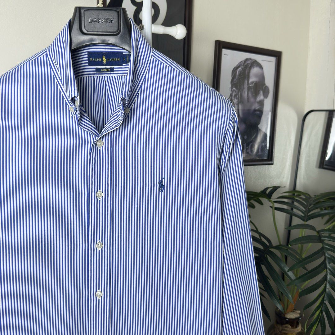 Ralph Lauren Buttondown Long Sleeve (Medium) (Category: Formal Shirts) located in Caloocan City. Submitted by polothreadsco (Listing ID 1462875140, Image 1). Description: RALPH LAUREN BUTTON DOWN LONG SLEEVE Size: Medium Width: 22.5" Length: 31" Condition: 10/10 Color rate: 10/10 Excellent Condition 100% Authentic / Original 2nd Hand No Issues Mine: 3300 NOTE: •Color may vary due to lighting •All items are second hand unless stated brandnew •Mana