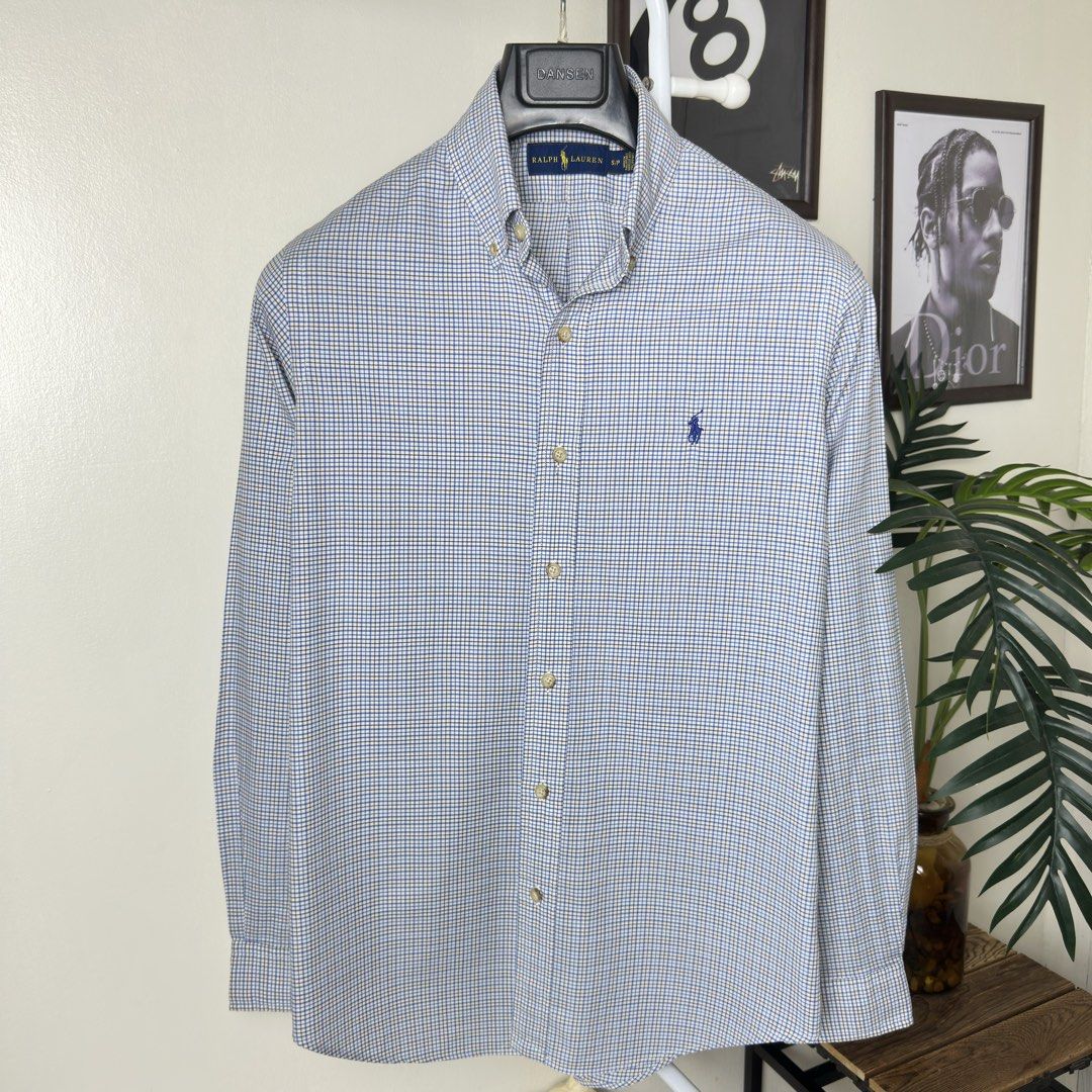 Ralph Lauren Buttondown Long Sleeve (Medium) (Category: Formal Shirts) located in Caloocan City. Submitted by polothreadsco (Listing ID 1462876311, Image 2). Description: RALPH LAUREN BUTTON DOWN LONG SLEEVE Size: Medium Width: 22" Length: 30" Condition: 10/10 Color rate: 10/10 Excellent Condition 100% Authentic / Original 2nd Hand No Issues Mine: 2700 NOTE: •Color may vary due to lighting •All items are second hand unless stated brandnew •Manage