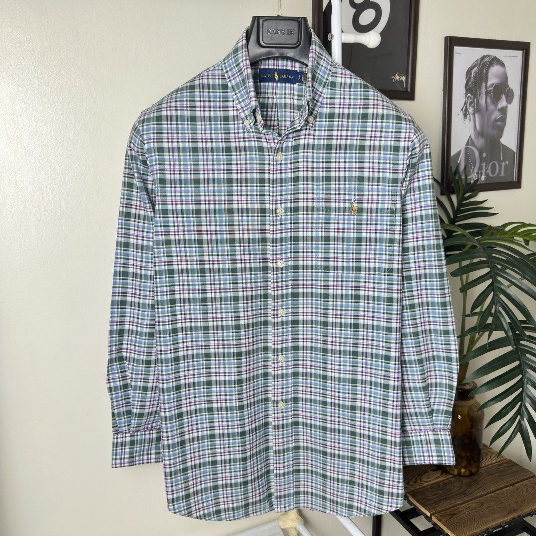Ralph Lauren Buttondown Long Sleeve (Medium) (Category: Formal Shirts) located in Caloocan City. Submitted by polothreadsco (Listing ID 1462876510, Image 2). Description: RALPH LAUREN BUTTON DOWN LONG SLEEVE Size: Medium Width: 21" Length: 31" Condition: 10/10 Color rate: 10/10 Excellent Condition 100% Authentic / Original 2nd Hand No Issues Mine: 2700 NOTE: •Color may vary due to lighting •All items are second hand unless stated brandnew •Manage