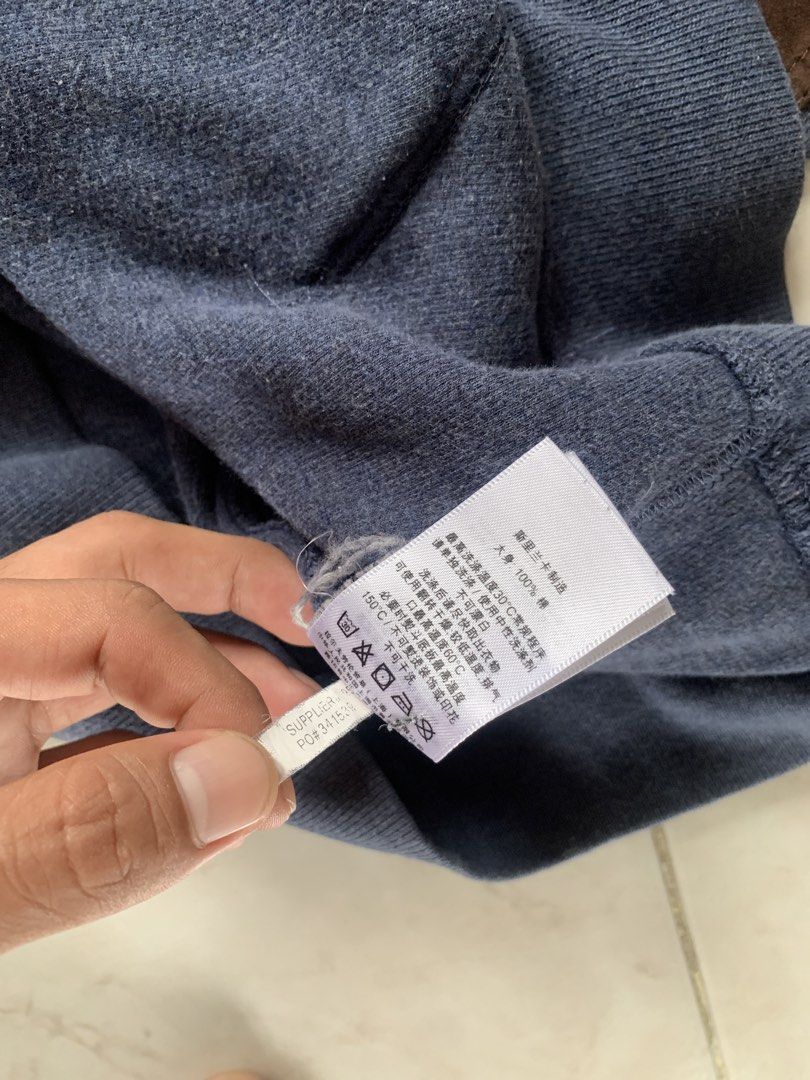 Ralph Lauren Hoodie (Category: Hoodies) located in Agdangan. Submitted by daily_picks.276 (Listing ID 1462770624, Image 3). Description: Xl on tag best fit large .