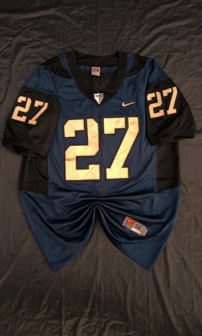 Rare football jersey (Category: Activewear) located in Manila. Submitted by fastsight (Listing ID 1462803231, Image 1). Description: Rare Nike Pitt team panthers vintage Flawless Good as new No issue L36.5xW26.
