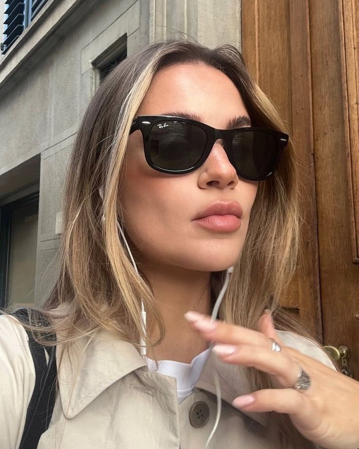 Rayban Wayfarer RB 2140 (Category: Sunglasses & Eyewear) located in Baguio. Submitted by archival.store (Listing ID 1462706581, Image 3). Description: No case just the pair as is but can provide replacement case Bought in a local boutique in japan.