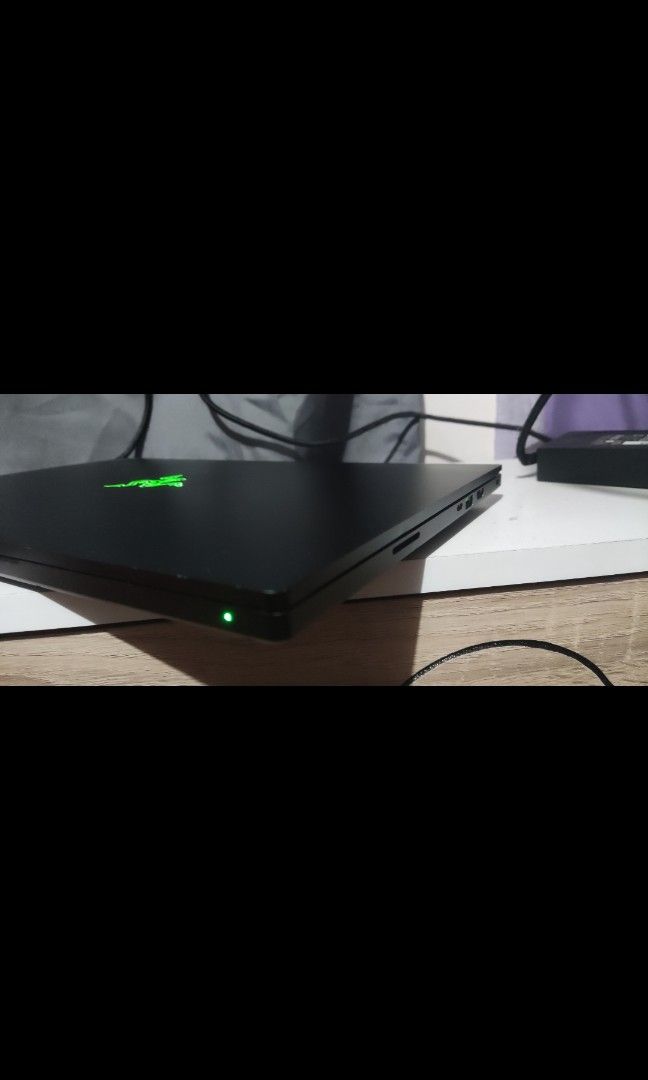 Razer Blade 15 (Category: Laptops & Notebooks) located in Manila. Submitted by mitzza (Listing ID 1462860273, Image 3). Description: rtx 2070 max q i7 10875h 16gb ram 459gb no box , /w charger Tondo Manila Area.
