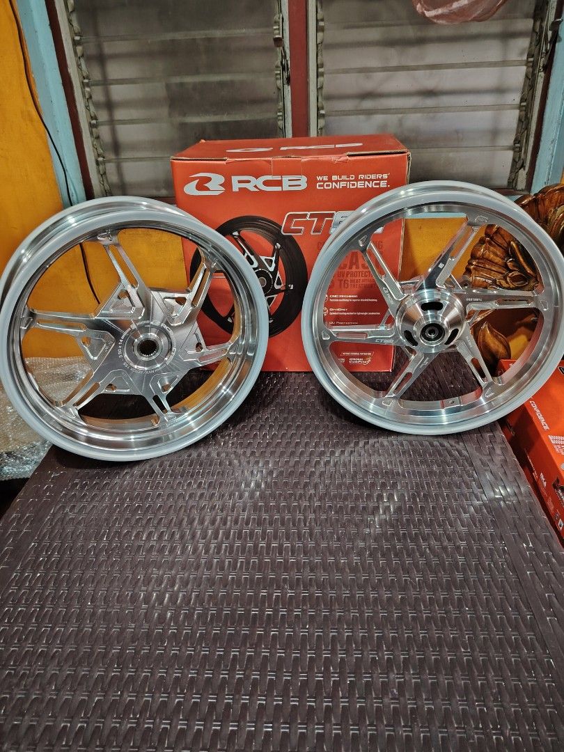 RCB CT600 AEROX V1 V2 CNC SILVER (Category: Mags and Tires) located in Quezon City. Submitted by little.dane16 (Listing ID 1462730623, Image 2). Description: Fs : Bnew Rcb CT600 for Aerox V1 V2 CNC Silver - NEGOTIABLE SA SURE TAKER - Pwede Shipping / Meetup Meetup : Qc Munoz Edsa or Walter Mart Munoz Dm me .