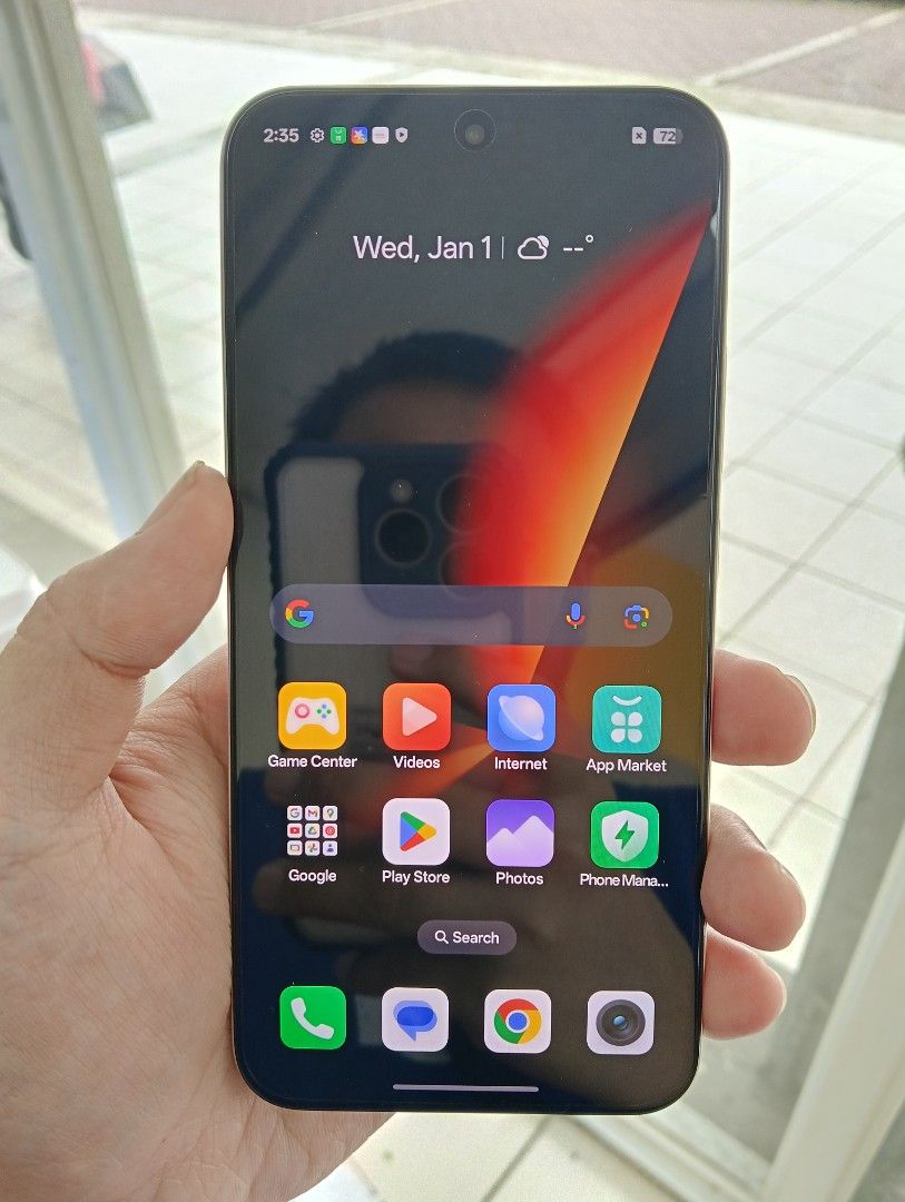 Realme 15T 5G (Category: Realme) located in Quezon City. Submitted by cj0913 (Listing ID 1462701477, Image 3). Description: For sale realme 15T 5G 256gb 7000mah battery, super tagal malobat slight issue: amoled screen burn, dark mode lang di na halata bawal sa maarte, pwedeng pwede sa madiskarte.
