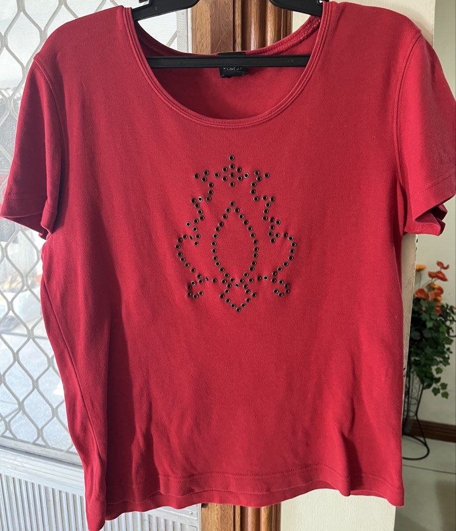 Red blouse (Category: Blouses) located in Bacoor. Submitted by ayit. (Listing ID 1462700762, Image 1). Description: - Brand: Esprit - Color: Red - Size: S (EU 36 / UK 8 / US 4) - Condition: like new - Features: Unique front embellishment - Meetup Location: Citta Italia Subdivision, Bacoor, Cavite.