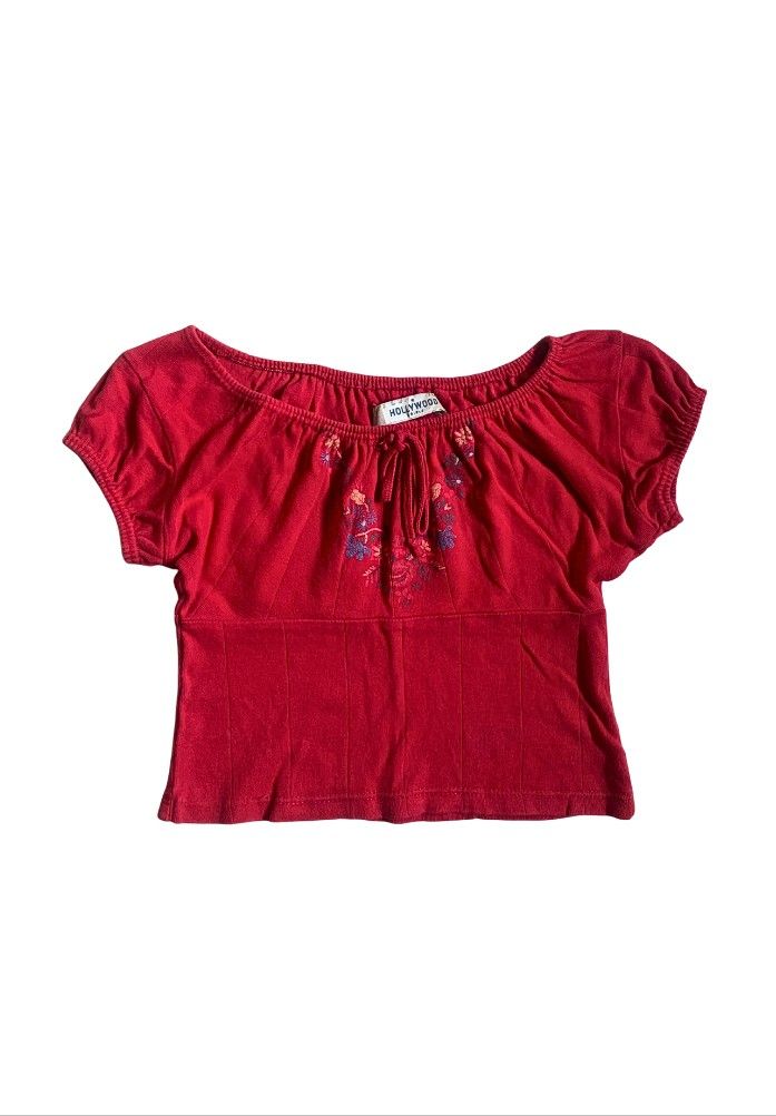 Red Off-Shoulder Top with Floral design (Category: Blouses) located in Tiaong. Submitted by cdoswan (Listing ID 1461571673, Image 1). Description: - Cute red off-shoulder top - Short puffy sleeves - Tie-front detail - Floral on chest - Soft and stretchy fabric - Versatile for casual or dressy looks -XS to SMALL.