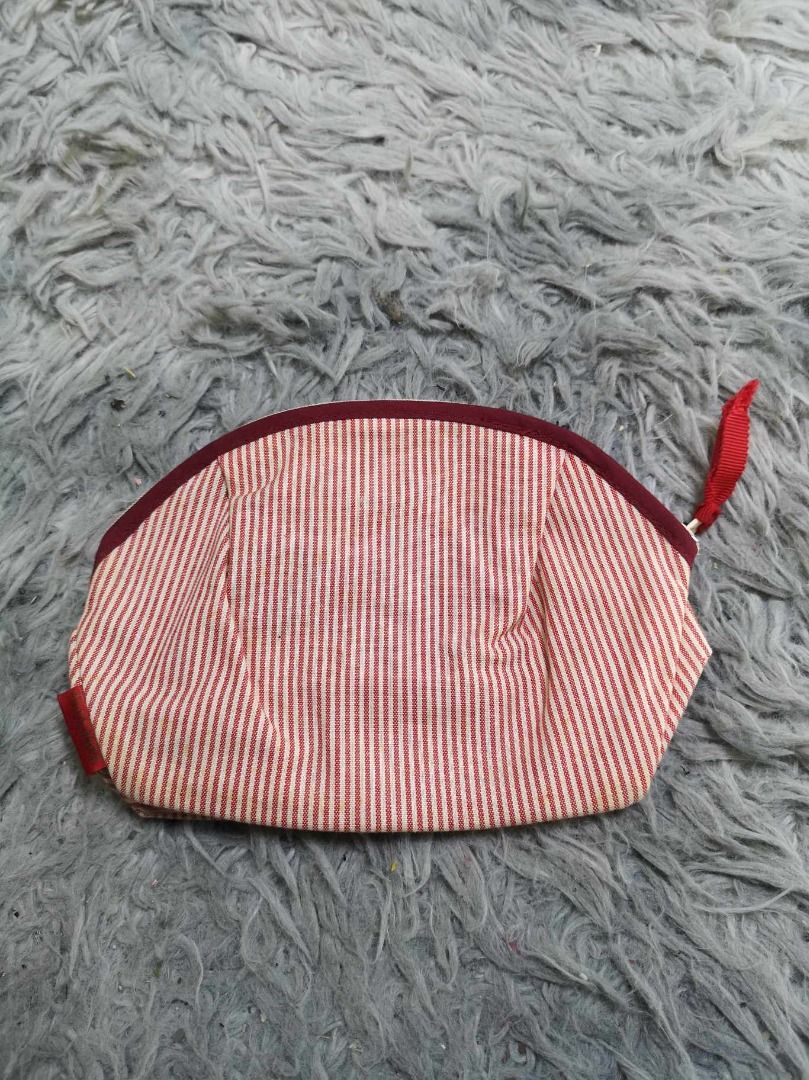 Red White Stripe Teddy Bear Applique Dome Pouch (Category: Purses & Pouches) located in Santa Cruz. Submitted by jmy_surplus.2 (Listing ID 1462819011, Image 3). Description: Size ; L - 5.4 W - 7.4 Color ; Red Type ; Pouch Brand ; No brand Material ; Nylon Style ; Zipper Closure Cosmetic pouch LR 129 JMY 3 Batch #223.