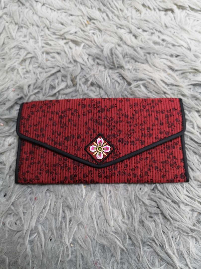 Red With Black Floral Envelope Style Flap Long Wallet (Category: Wallets & Card holders) located in Santa Cruz. Submitted by jmy_surplus.2 (Listing ID 1462820335, Image 1). Description: Size ; L - 4.2 W - 7.4 Color ; Red Type ; Wallet Brand ; No brand Material ; Synthetic Style ; Red Snap Closure Long Wallet LR 129 JMY 3 Batch #223.