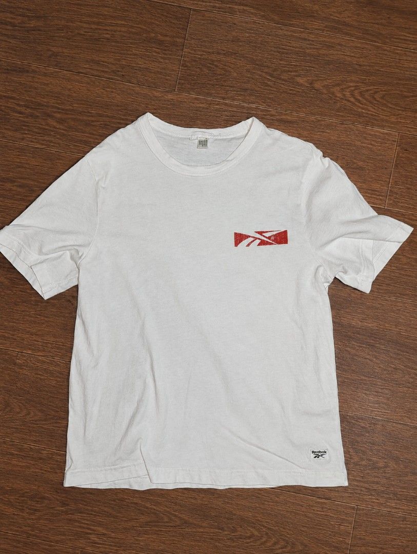 Reebok Boxy Fit T-Shirt (Category: Tshirts & Polo Shirts ) located in Manila. Submitted by ilovebrentfaiyaz (Listing ID 1462824781, Image 1). Description: - 10/10 condi - Issue: Cut tags.