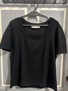 (Category: ) located in . Submitted by ad_apparel (Listing ID 1462882729, Image 1). Description: .