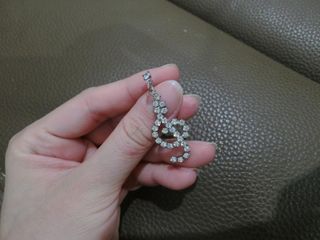 (Category: ) located in . Submitted by beauart59816 (Listing ID 1462859898, Image 1). Description: .