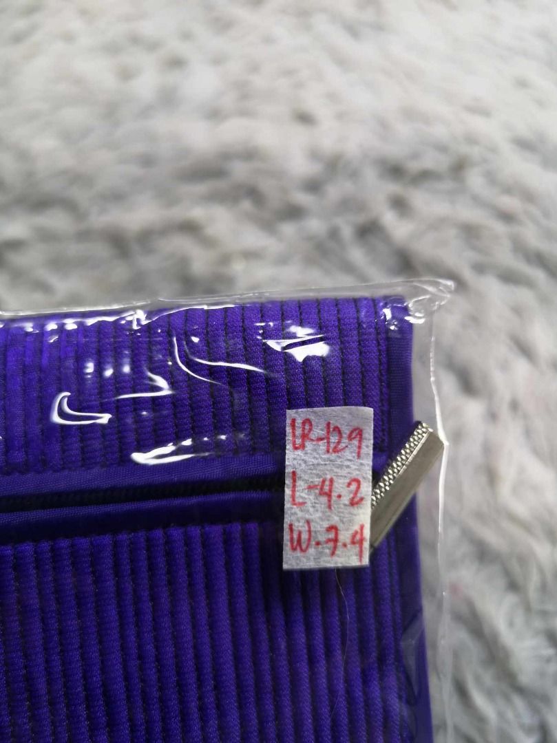 Ribbed Envelope Style Flap Long Wallet (Category: Wallets & Card holders) located in Santa Cruz. Submitted by jmy_surplus.2 (Listing ID 1462820209, Image 3). Description: Size ; L- 4.2 W - 7.4 Color ; Purple Type ; Wallet Brand ; No brand Material ; Synthetic Style ; Trifold Long Wallet With Coin Compartment LR 129 JMY 3 Batch #223.
