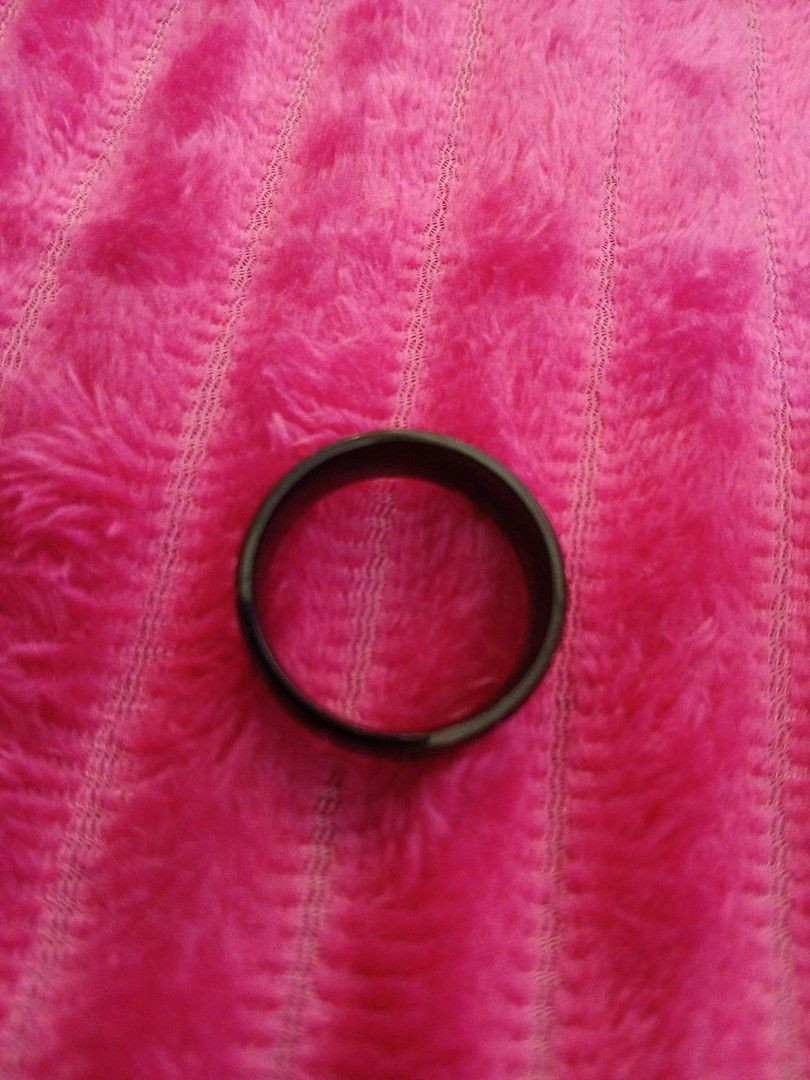 Ring by Spikes (Category: Jewelry) located in Davao. Submitted by ferdipt (Listing ID 1462731252, Image 2). Description: a black ion-plated solid titanium ring with triple grooves by Spikes..