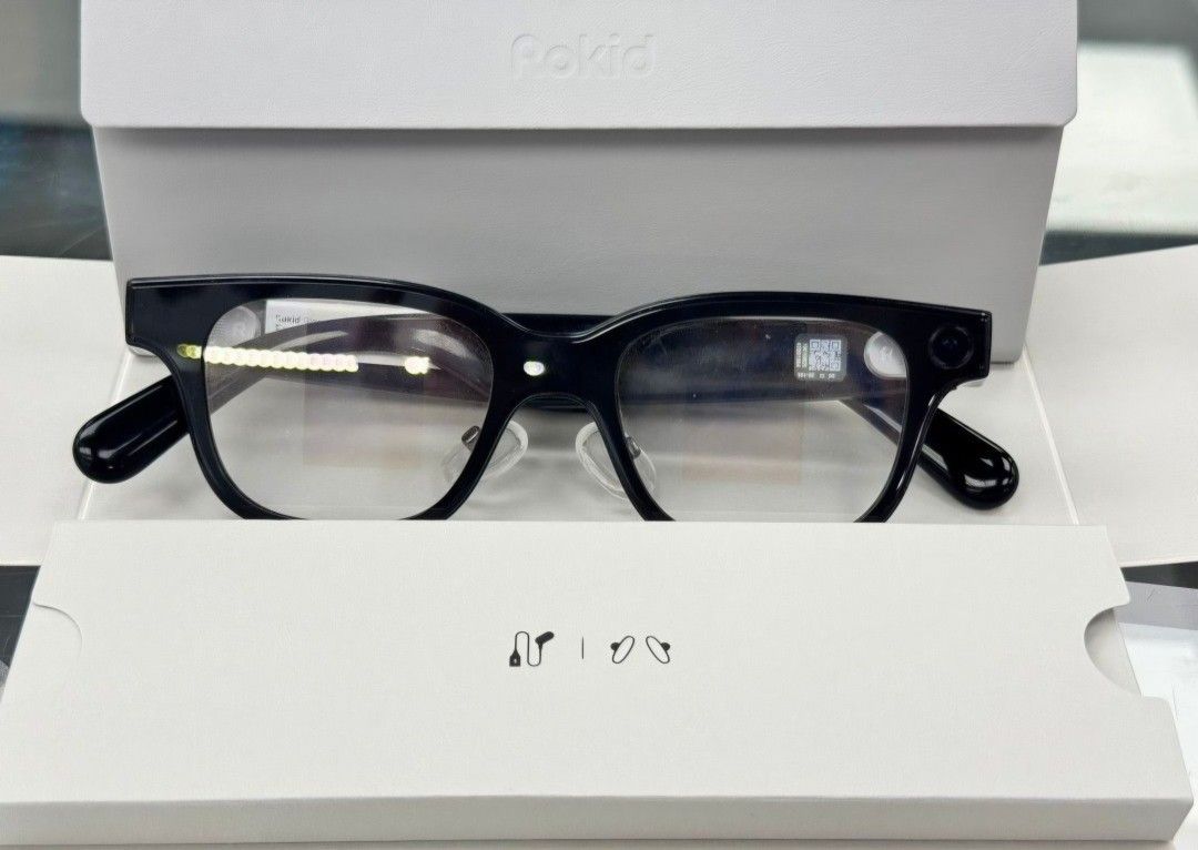 Rokid AI Glasses with Lens Display (Category: Sunglasses & Eyewear) located in Pasig City. Submitted by gablopez (Listing ID 1462805599, Image 2). Description: - Rokid AI Glasses - Comes in Original Packaging.