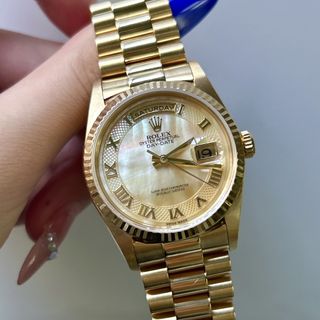 （分類：）位於 。 由 poyingwatch 提交（商品編號 1462756158，圖片 1）。簡介： 。