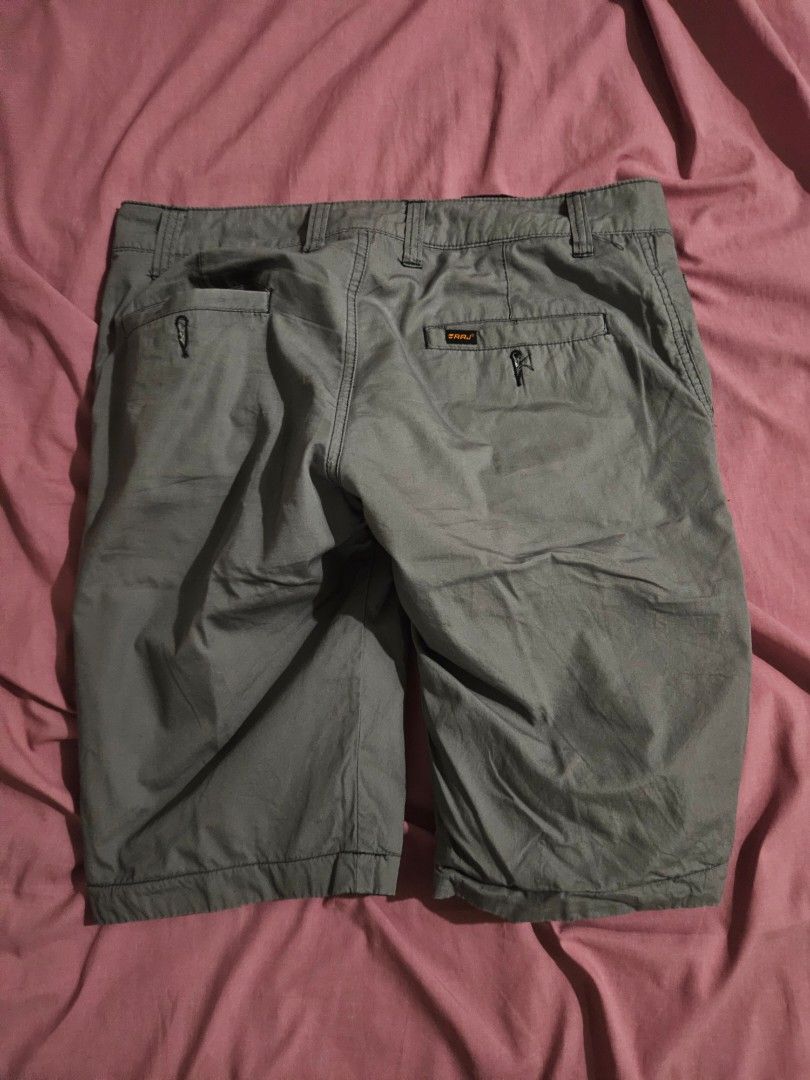 RRJ Shorts (Category: Shorts) located in Quezon City. Submitted by fluffymoose0424 (Listing ID 1462845236, Image 1). Description: Double layered shorts Grey and Navy blue.