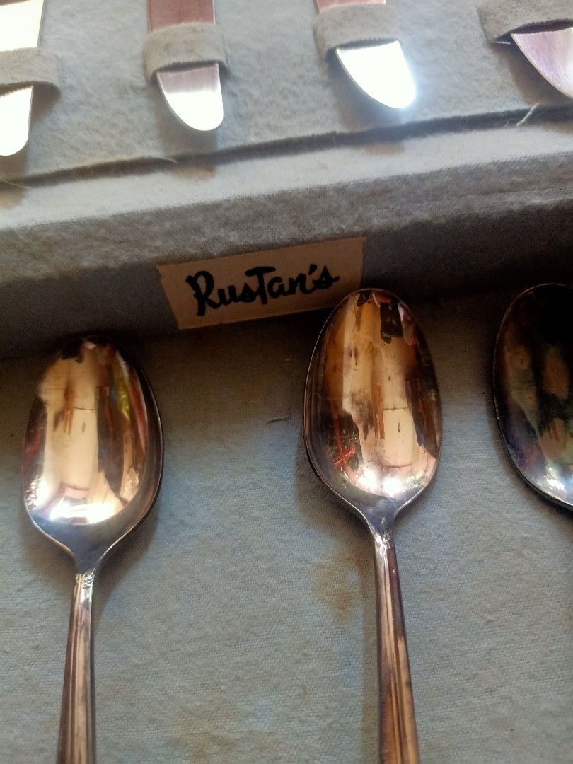 RUSTAN'S UTENSILS COLLECTIBLES WITH MARKINGS (Category: Everything Else Others) located in Caloocan City. Submitted by ryanpaulpalomado12 (Listing ID 1462820114, Image 3). Description: +FOR SALE+ P1,000 TAKE ALL UTENSILS RUSTAN'S COLLECTIBLES LOCATION : BAGONG BARRIO . CALOOCAN SOUTH📌.
