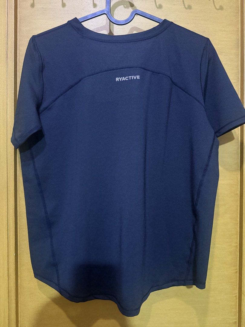 Ryactive Vietnam workout Top (Category: Activewear) located in Taguig. Submitted by denpaz (Listing ID 1462705411, Image 2). Description: Ryactive (vietnam brand) workout top.