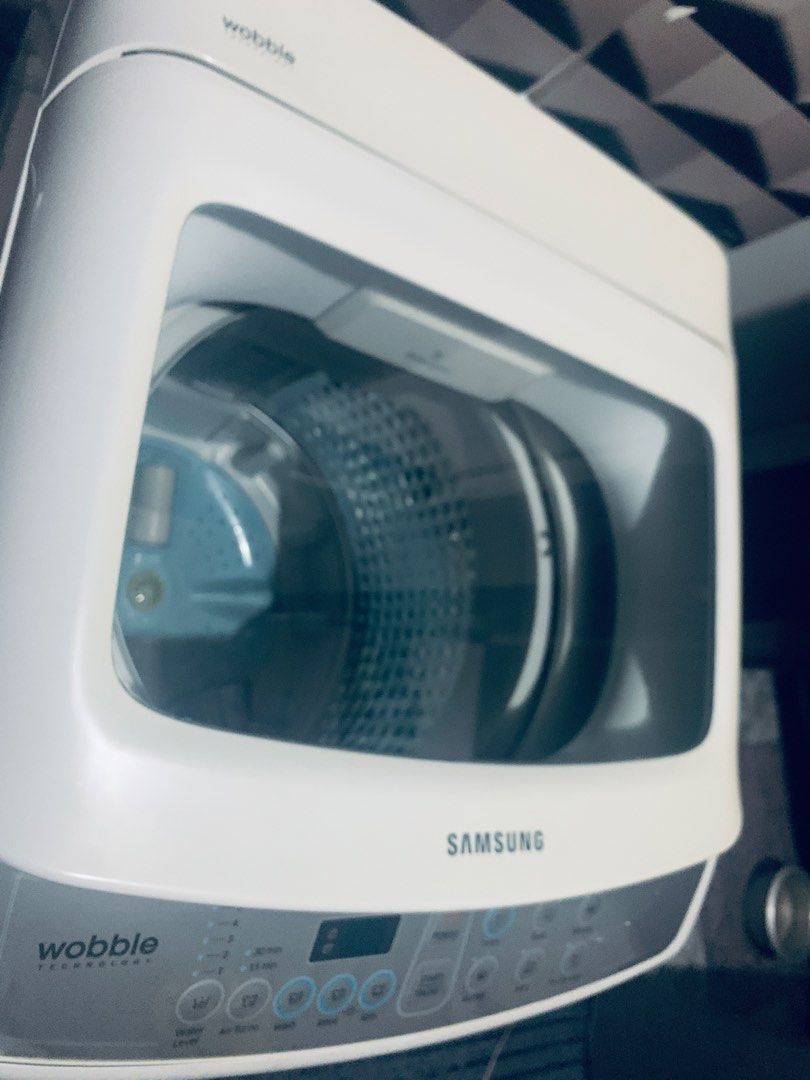 Samsung 7.5 Wobble Technology Top Load Washing Machine (Category: Washing Machines and Dryers) located in Cainta. Submitted by hemmehemme (Listing ID 1462796020, Image 1). Description: - Samsung Top Load Washing Machine - Features Wobble Technology for gentler fabric care - Multiple Wash Cycles: Quick, Fuzzy, Jeans, Eco Tub Clean - User-friendly control panel with digital display - Ideal for all your laundry needs No issue Rfs For Emergecy funds 